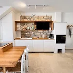 Luxus Ferienunterkunft Direkt Am Bei Novigrad * Dajla