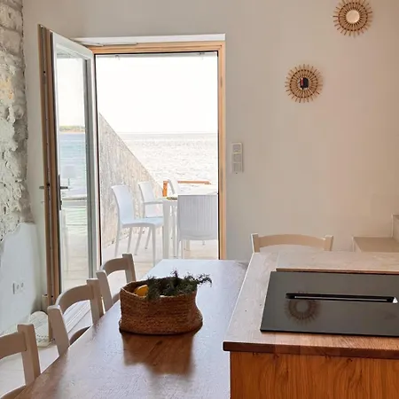Aussergewoehnlicher Ferienunterkunft Direkt Am Bei Novigrad Feriehus Dajla